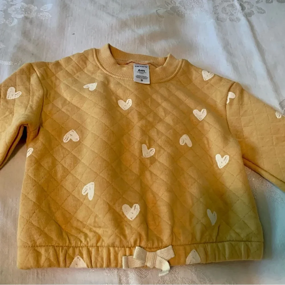 Carter’s Sweat Shirt